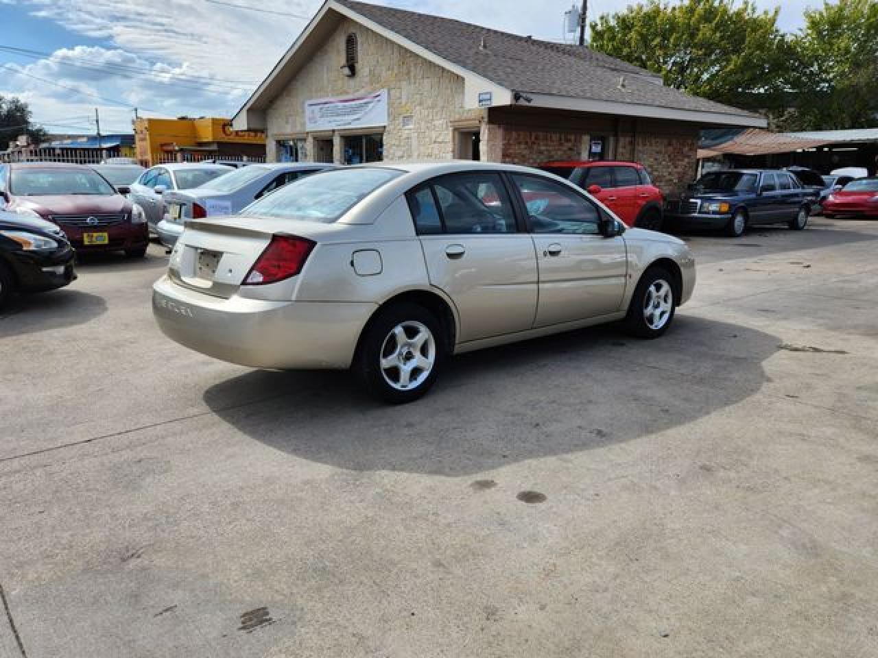 2005 SATURN Ion