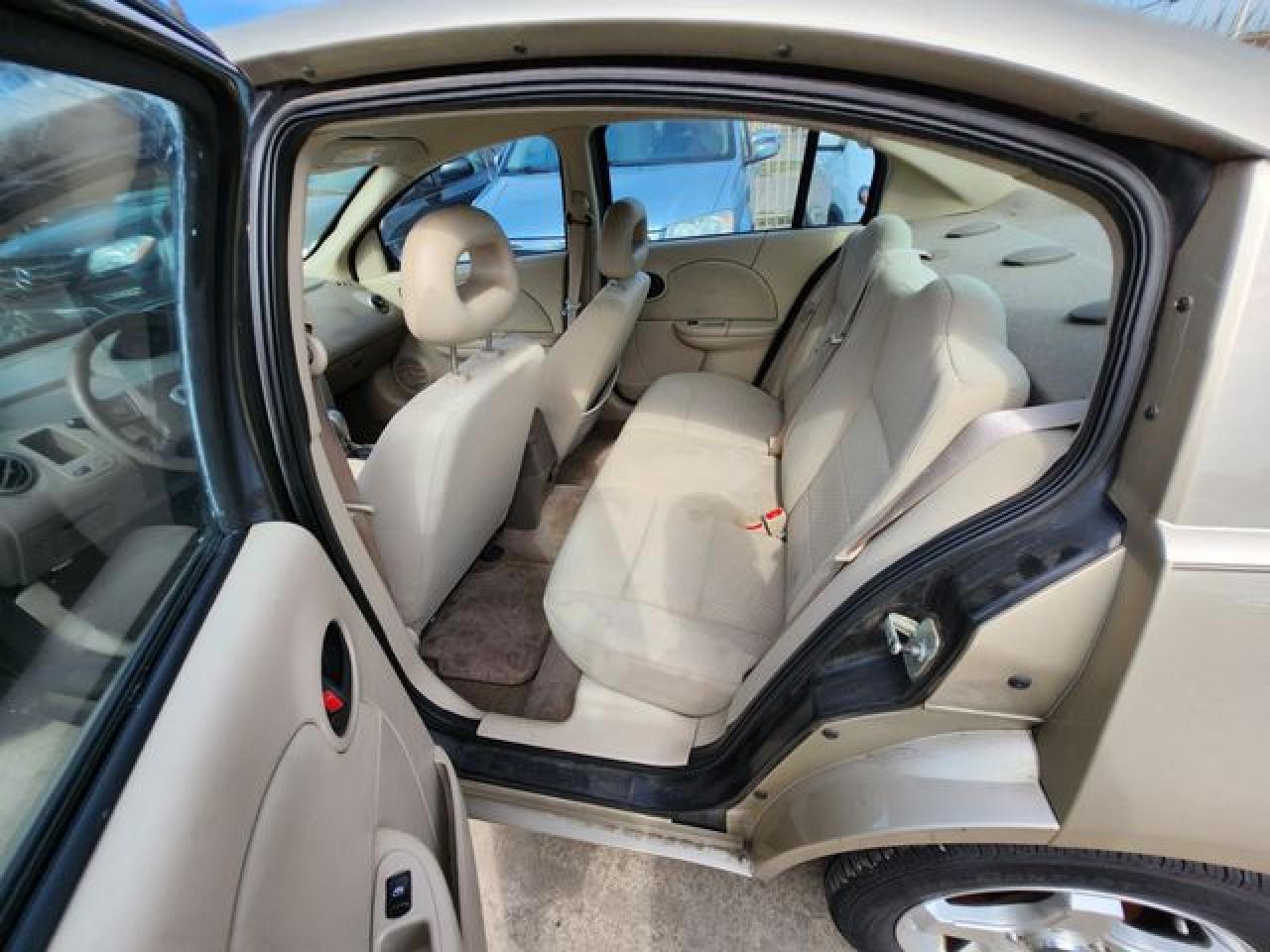 2005 SATURN Ion