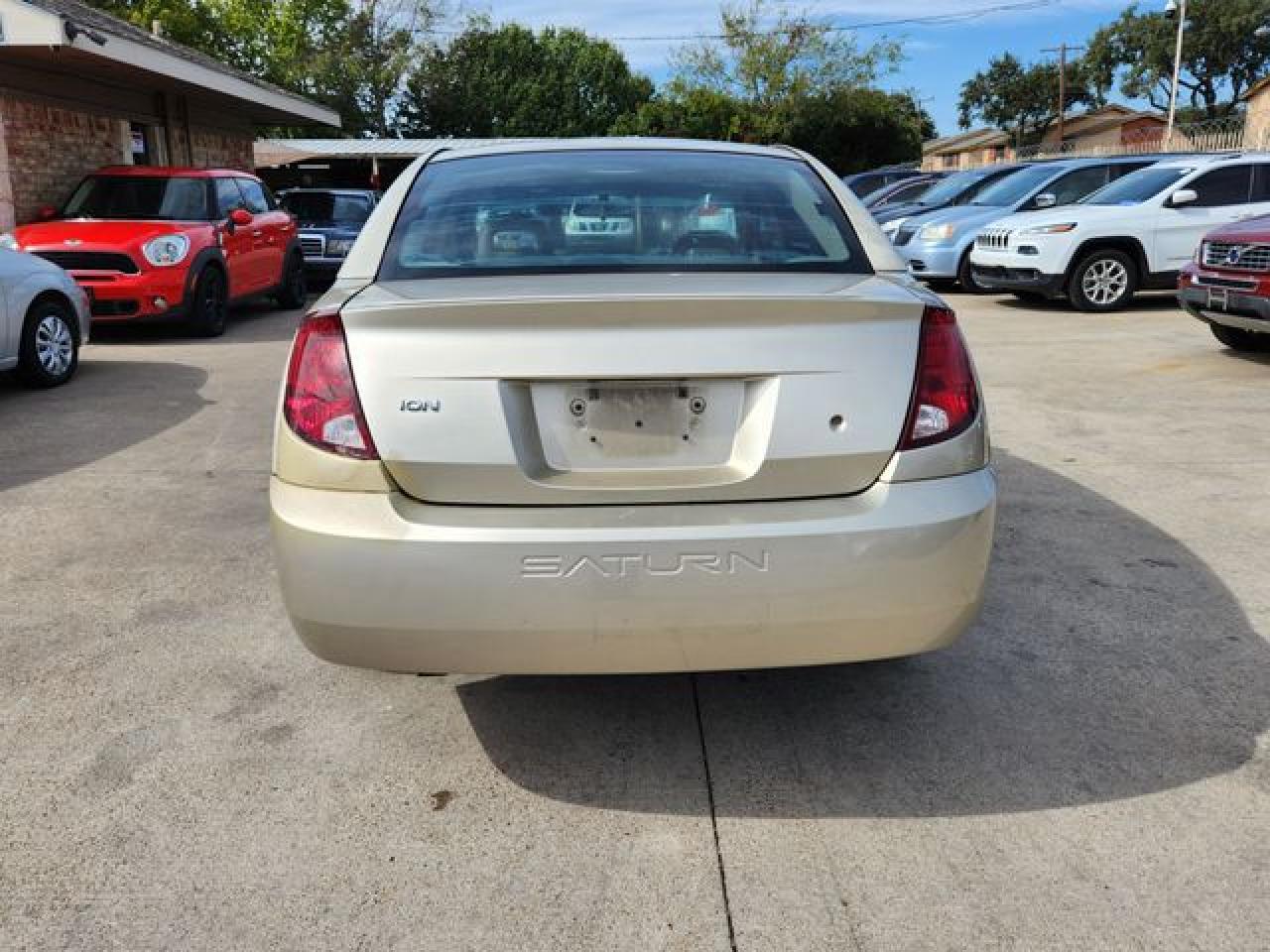 2005 SATURN Ion