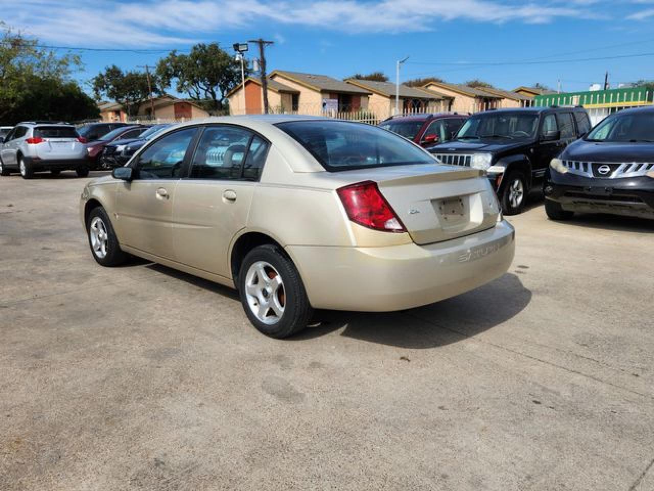 2005 SATURN Ion
