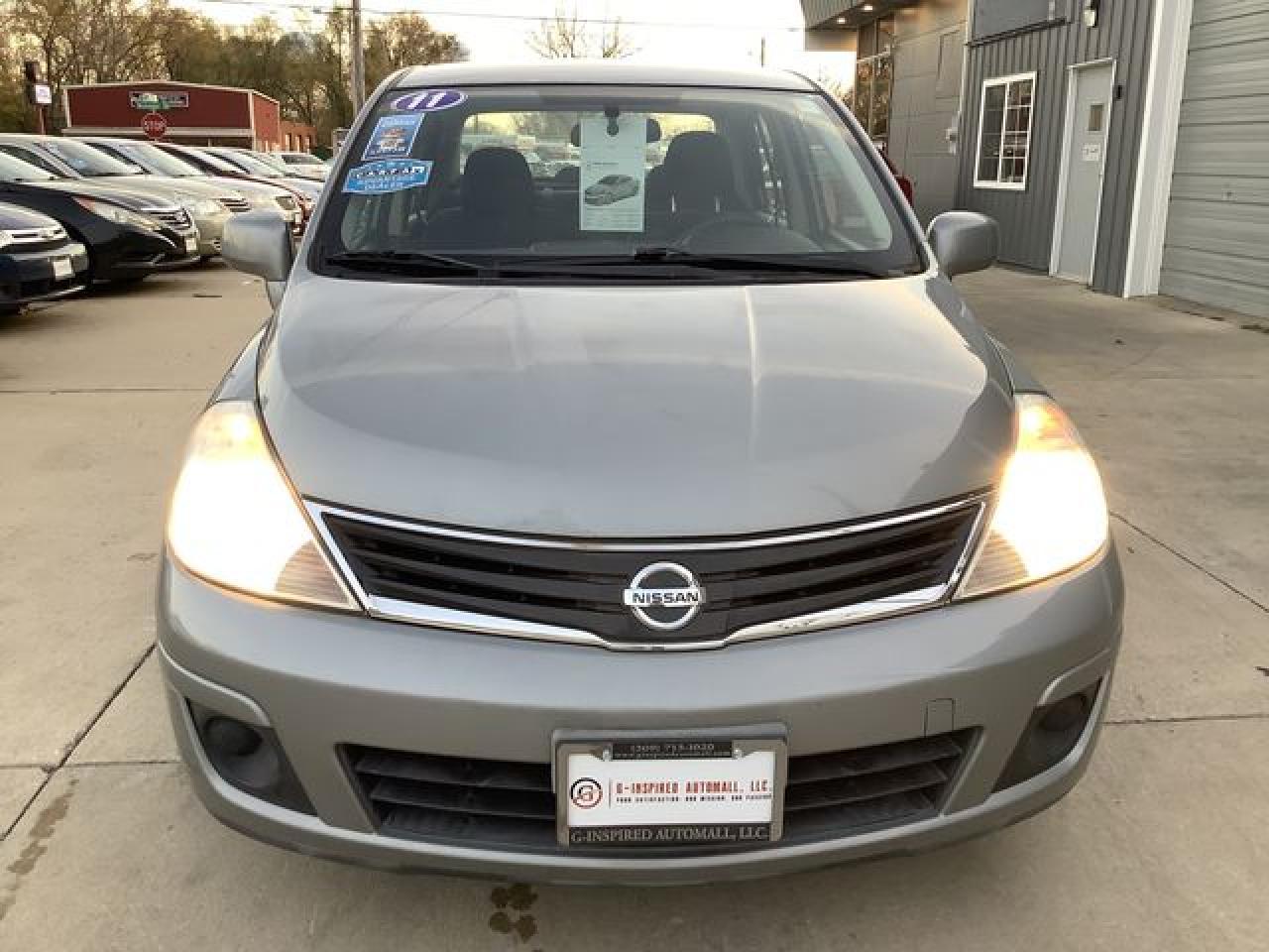 2011 NISSAN VERSA