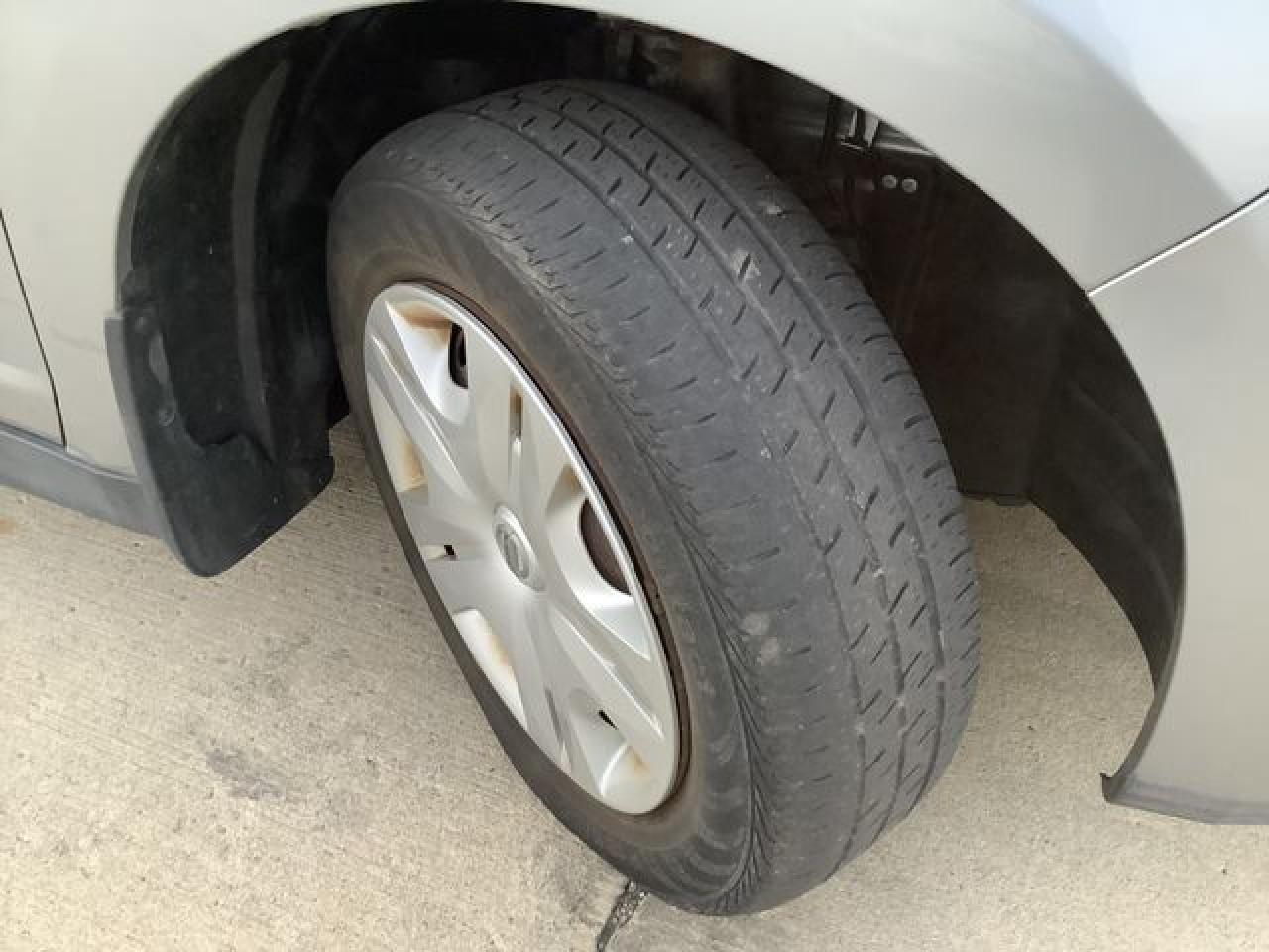 2011 NISSAN VERSA