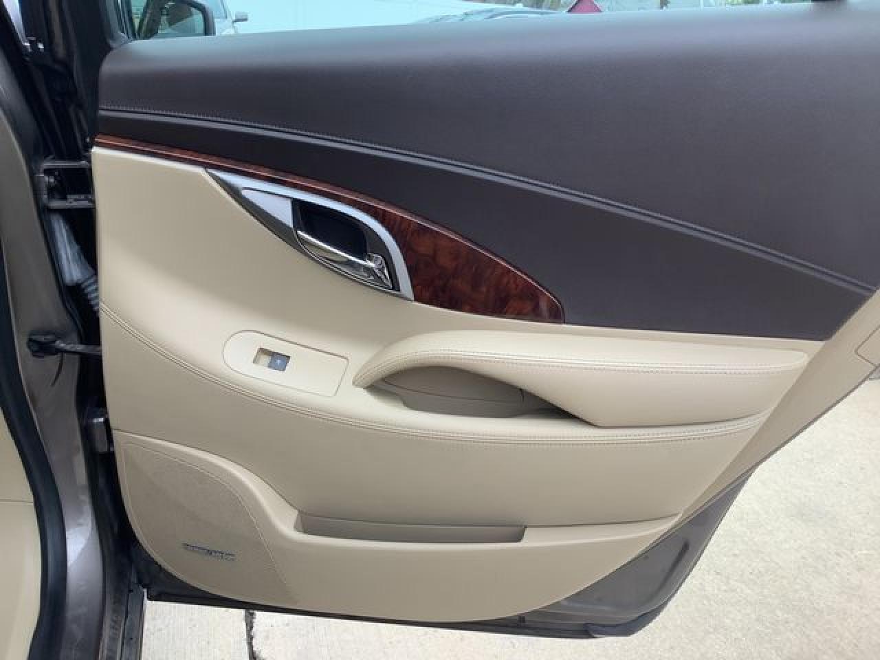 2010 BUICK LACROSSE