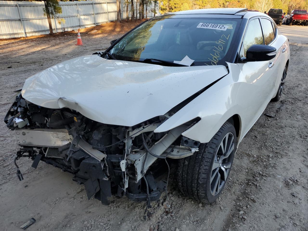 2016 NISSAN Maxima