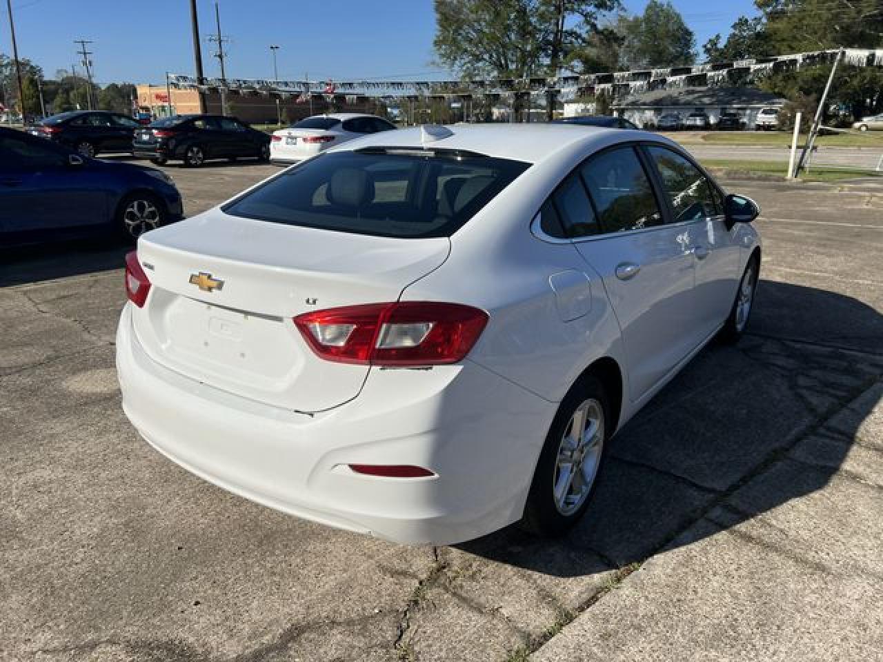 2017 CHEVROLET CRUZE