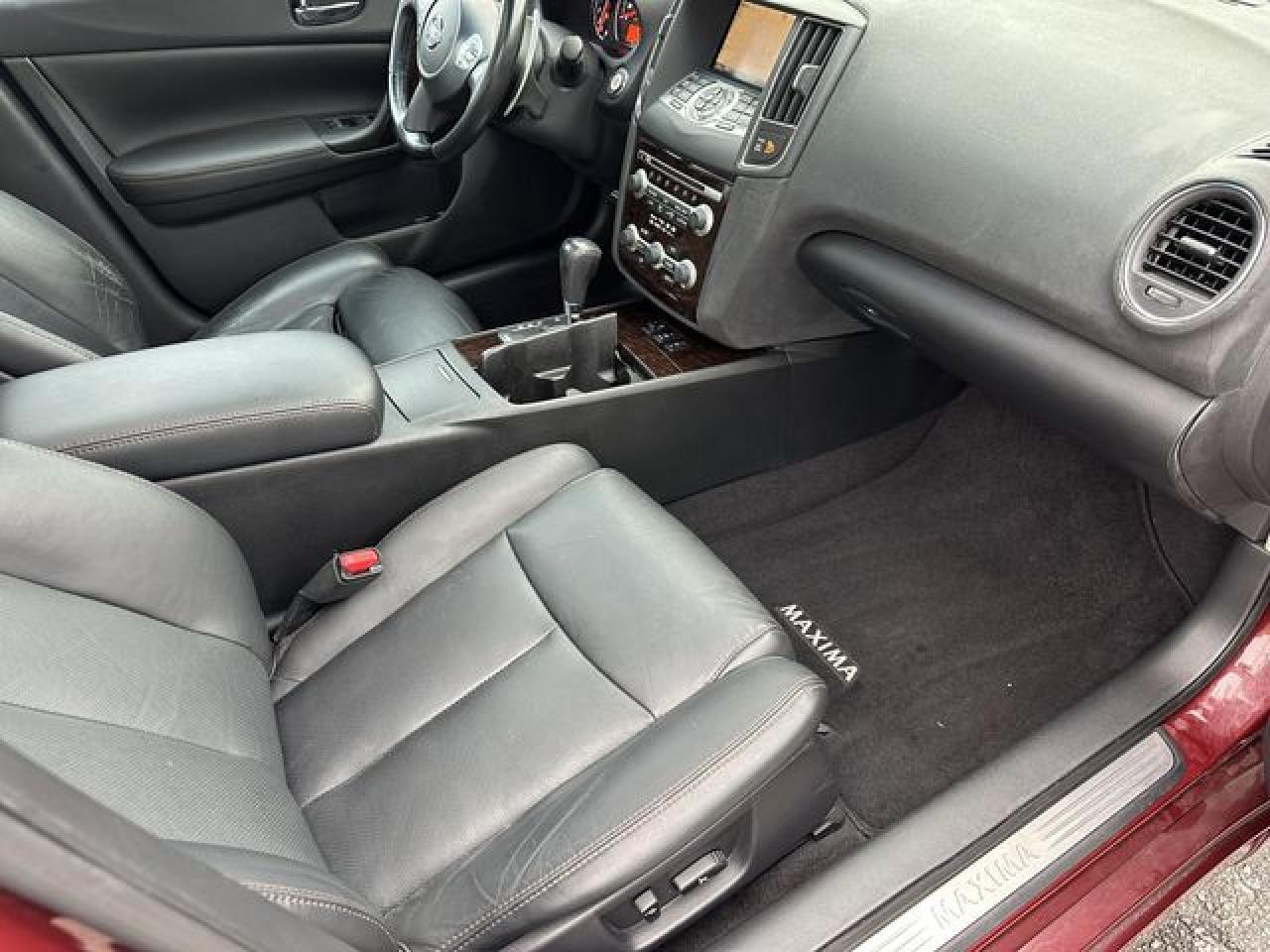2010 NISSAN Maxima
