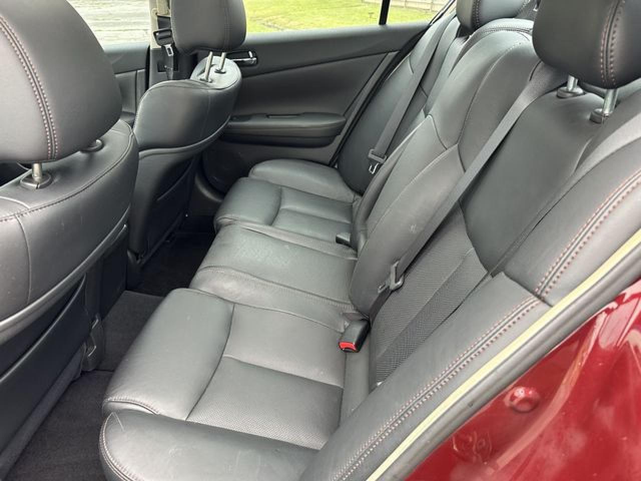 2010 NISSAN Maxima