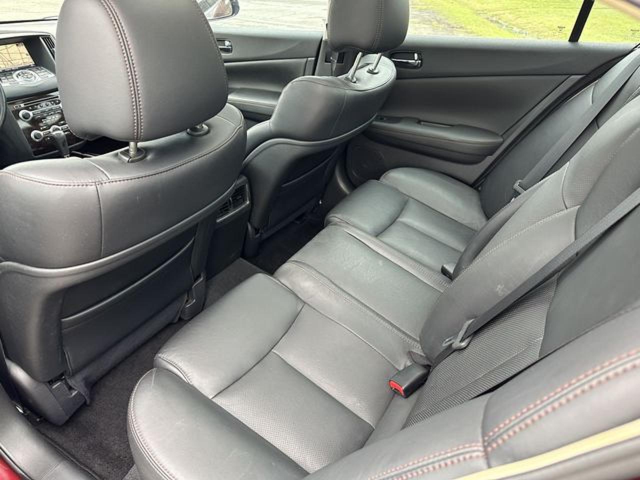 2010 NISSAN Maxima