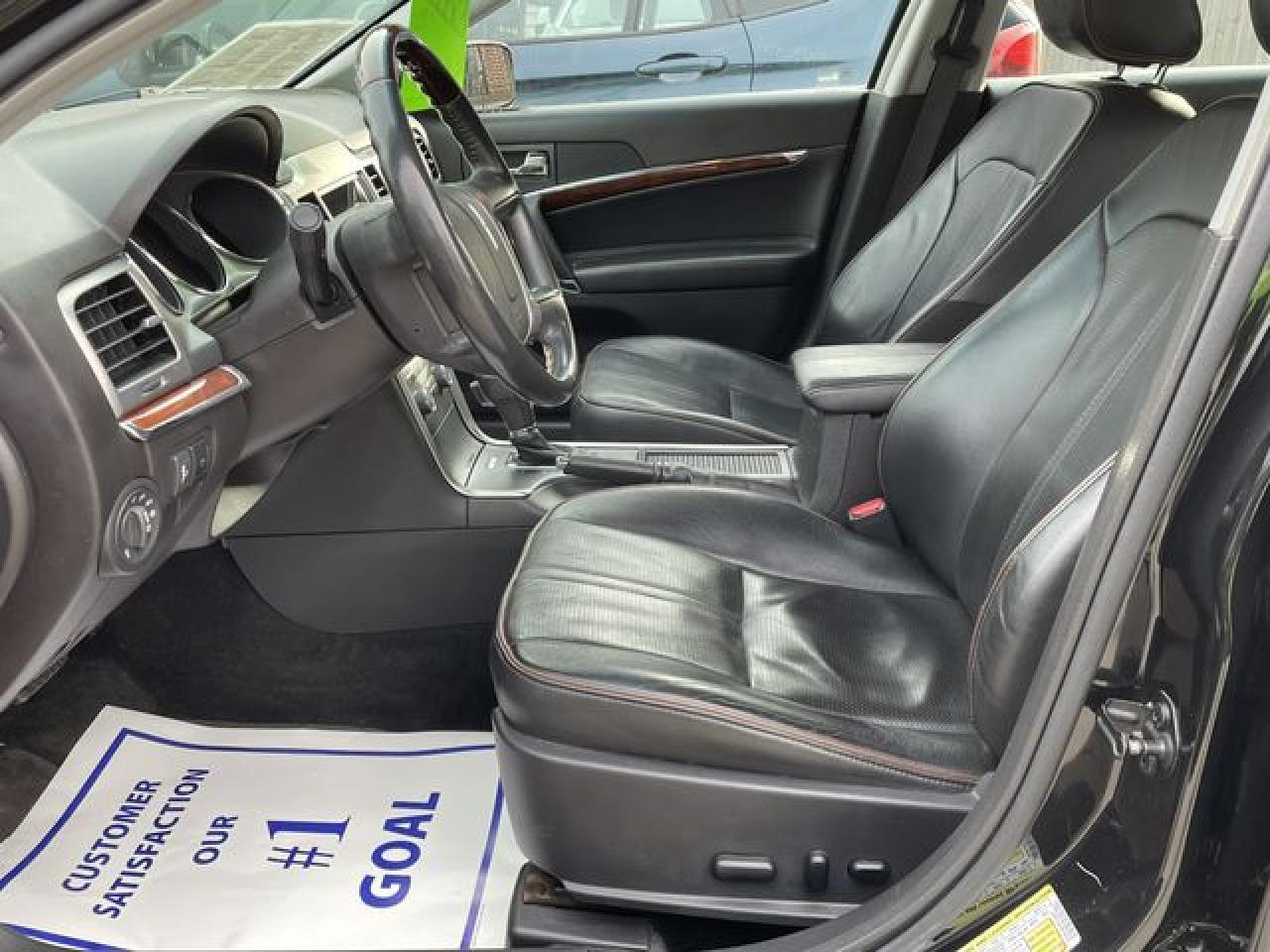 2010 LINCOLN MKZ