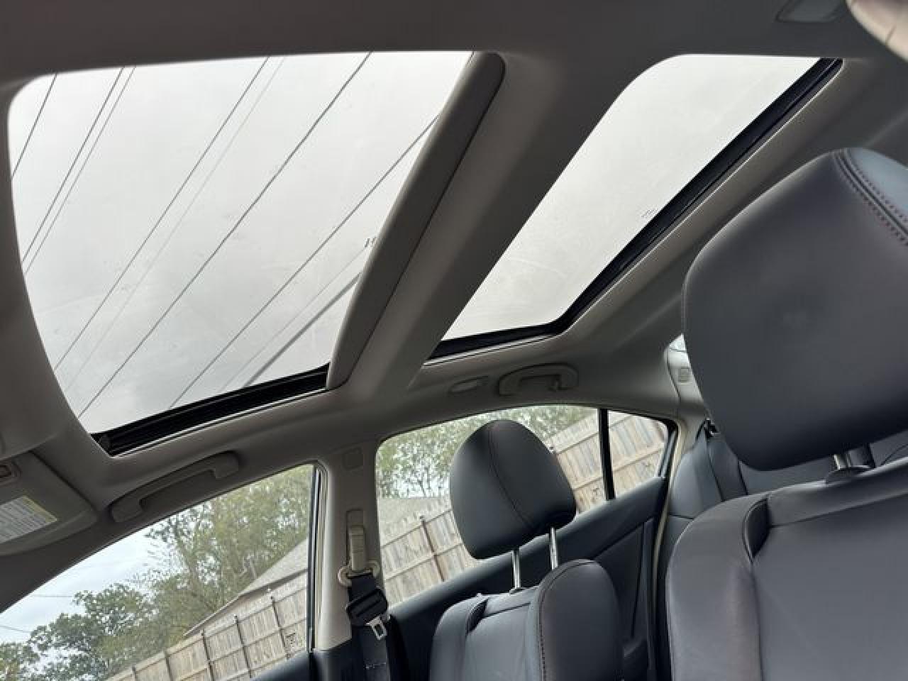 2010 NISSAN Maxima