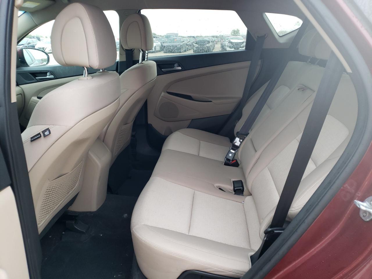 2016 HYUNDAI TUCSON