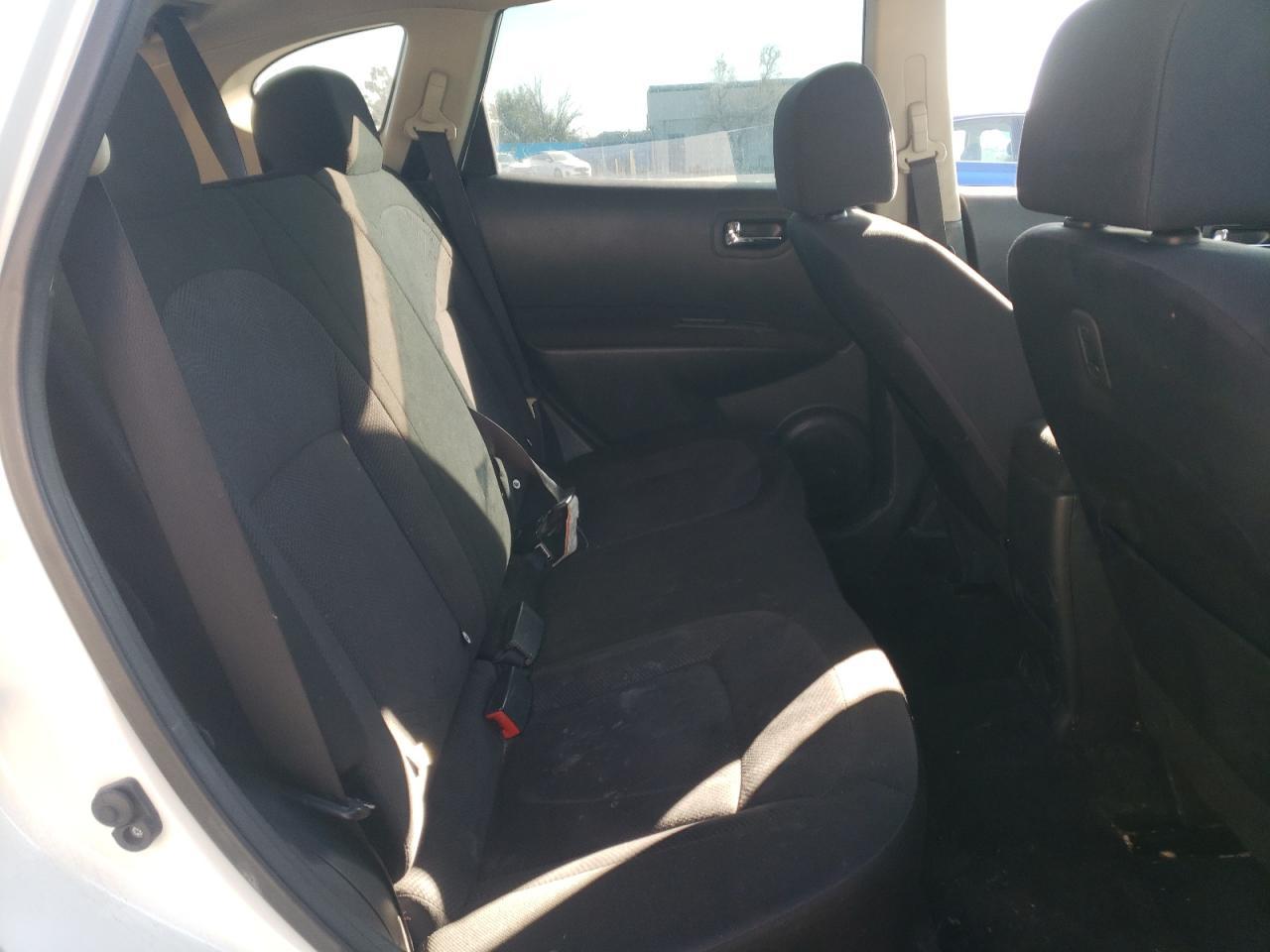 2014 NISSAN ROGUE