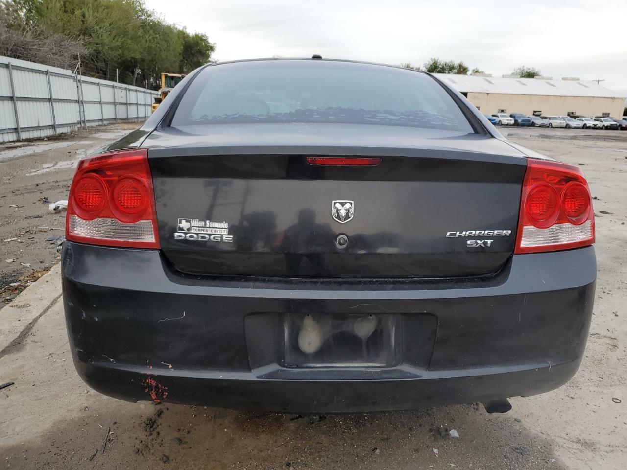2010 DODGE CHARGER