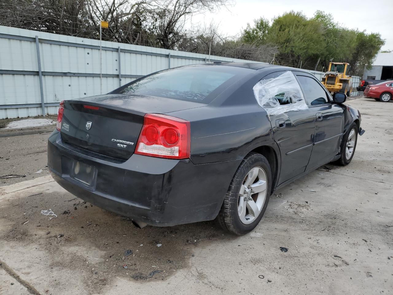 2010 DODGE CHARGER