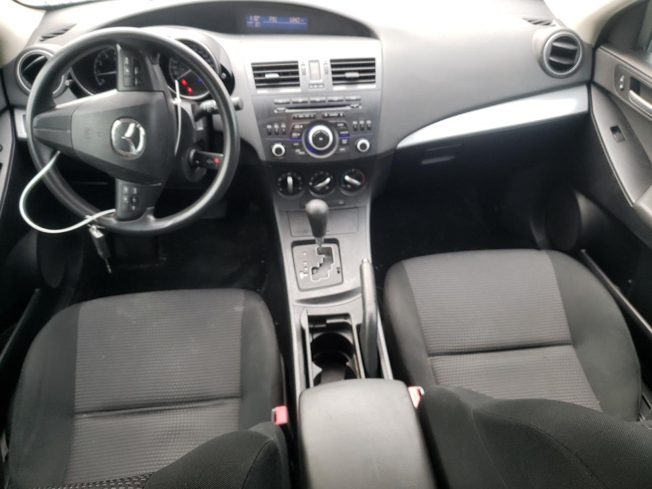 2013 MAZDA 3