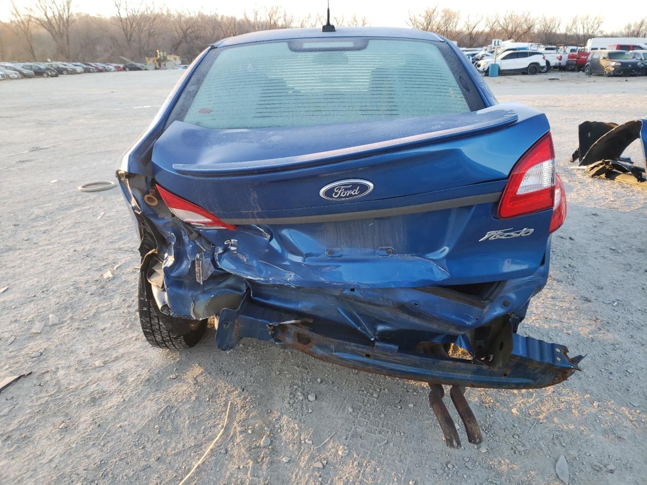 2011 FORD Fiesta