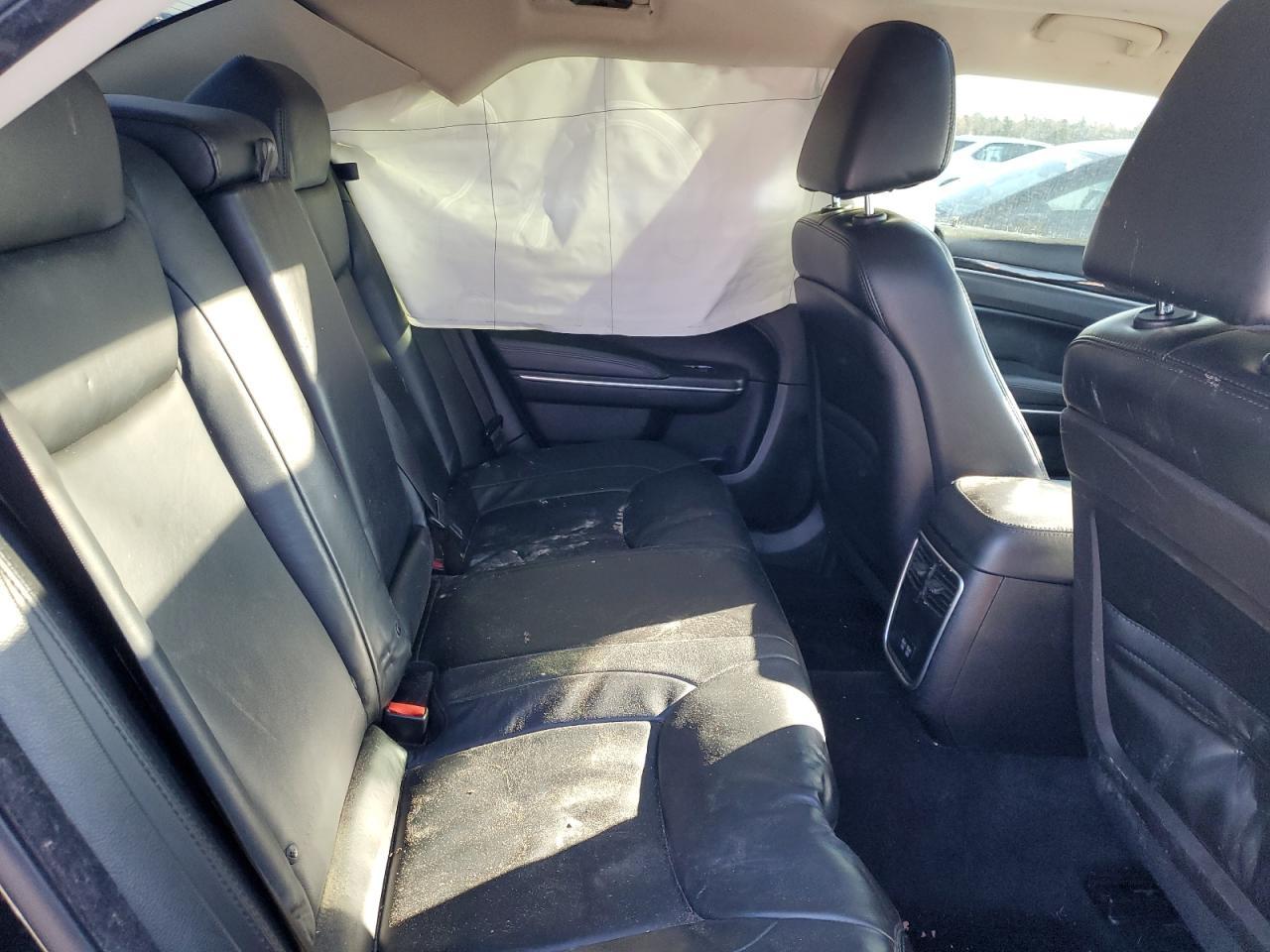 2016 CHRYSLER 300