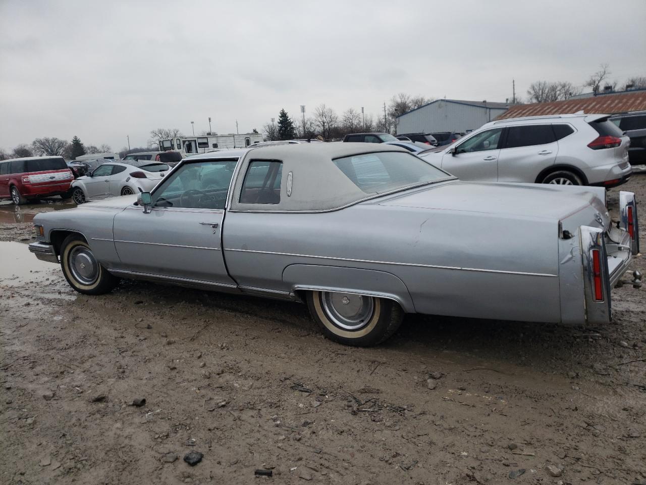 1976 CADILLAC Deville