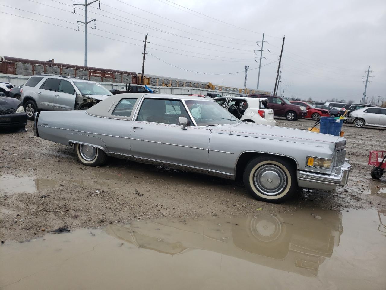 1976 CADILLAC Deville