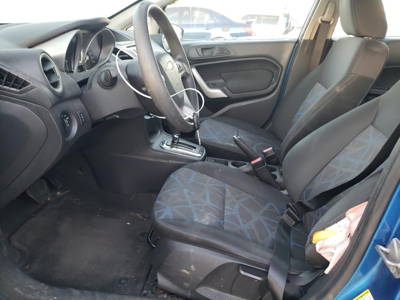 2011 FORD Fiesta