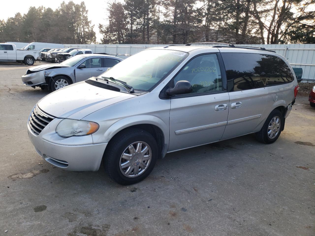2007 CHRYSLER Minivan