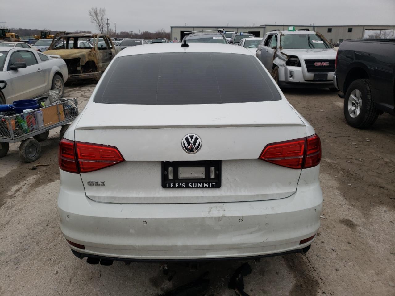 2016 VOLKSWAGEN JETTA