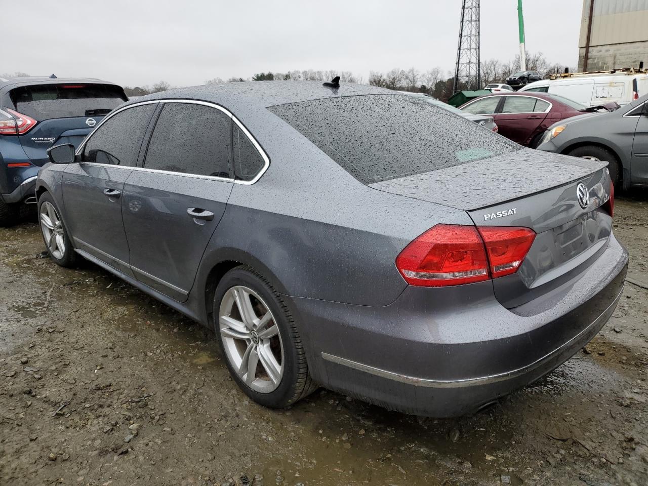 2014 VOLKSWAGEN Passat