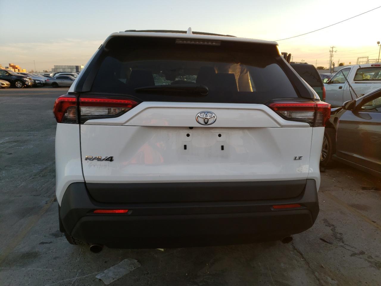 2019 TOYOTA RAV4
