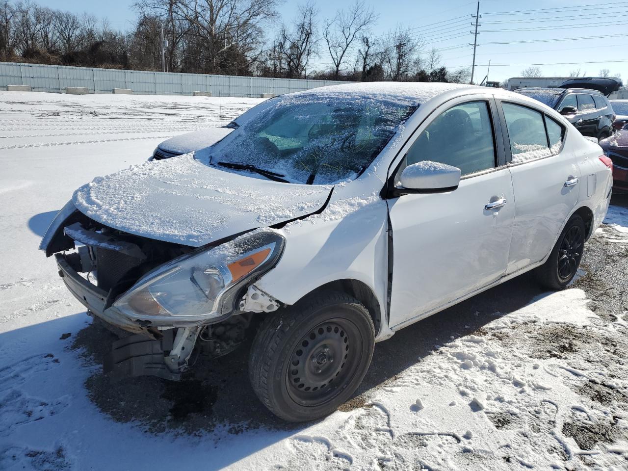 2016 NISSAN VERSA
