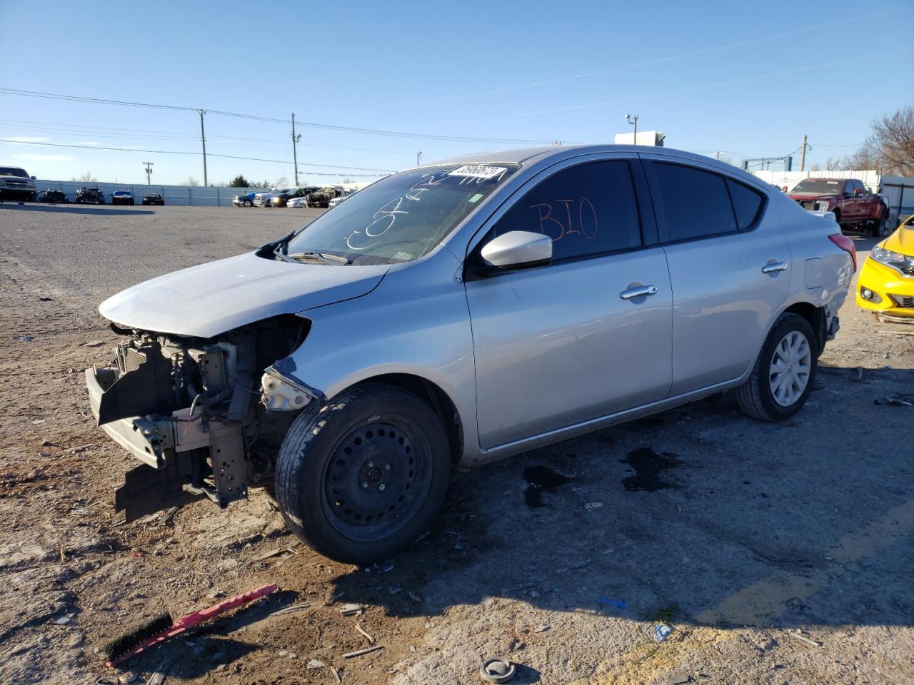 2019 NISSAN VERSA