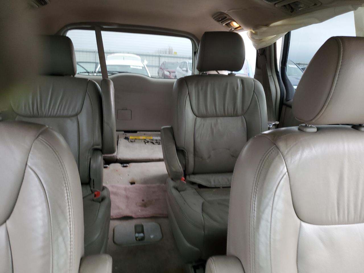 2008 TOYOTA SIENNA