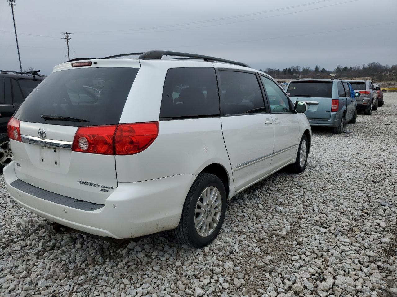 2008 TOYOTA SIENNA