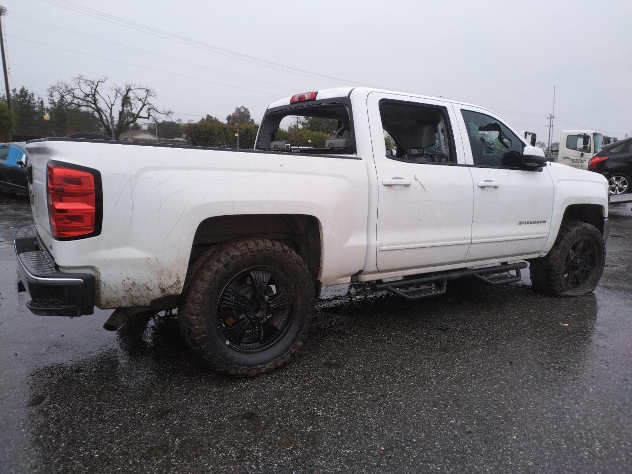 2018 CHEVROLET Silverado