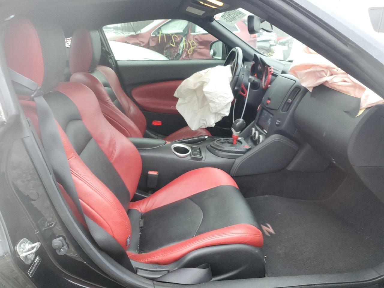 2014 NISSAN 370Z