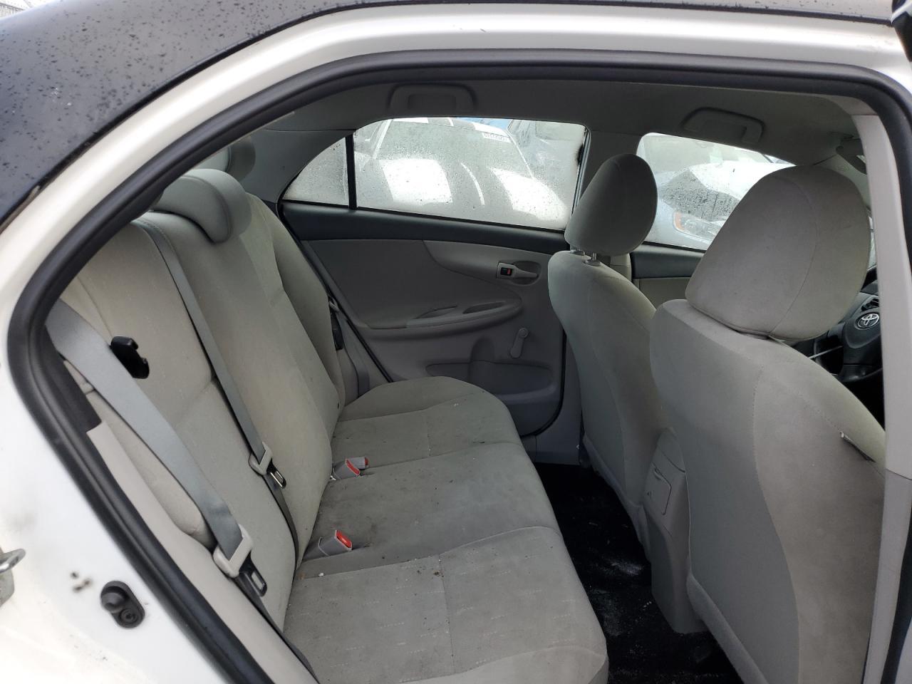 2011 TOYOTA COROLLA