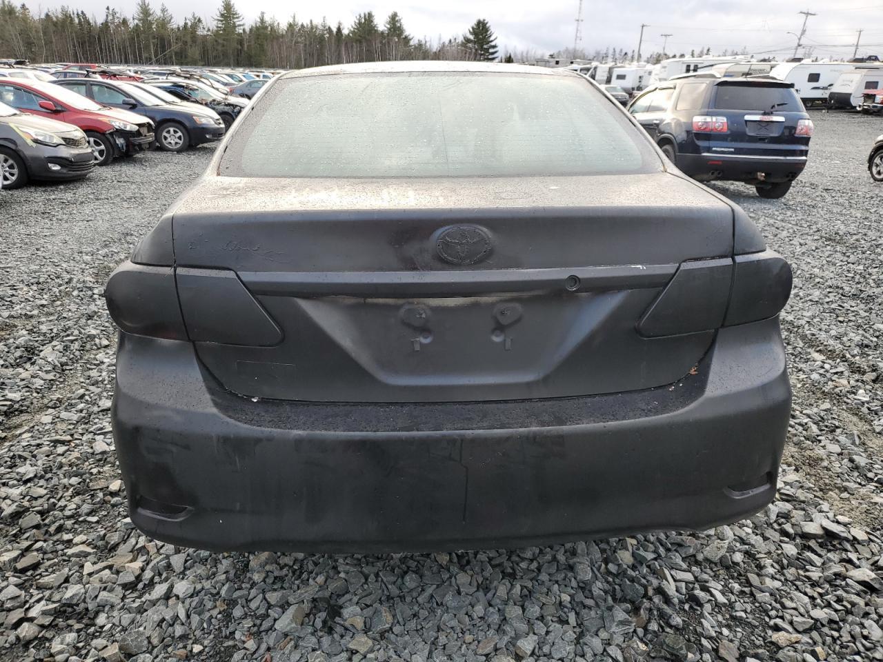 2011 TOYOTA COROLLA
