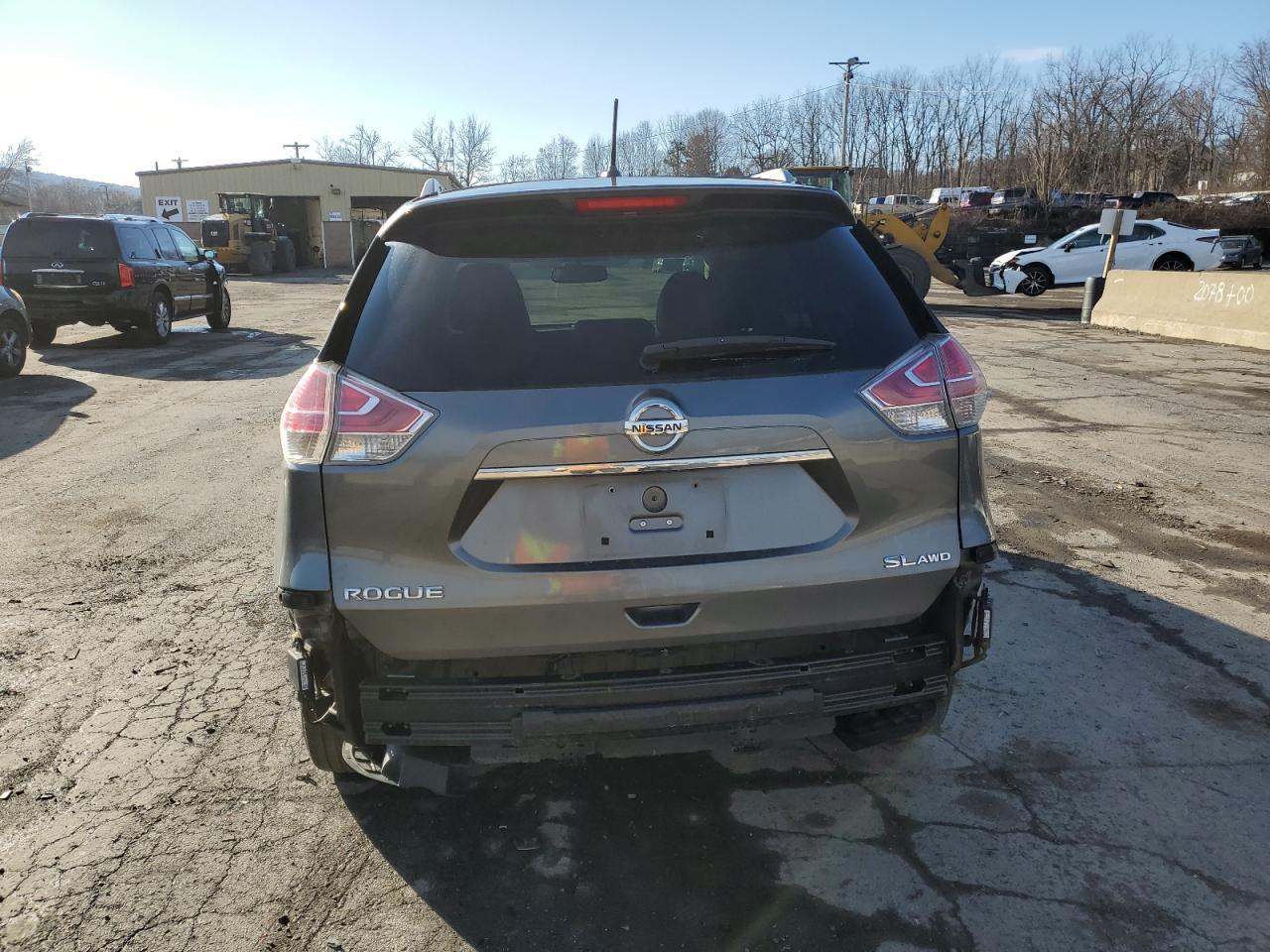 2016 NISSAN ROGUE