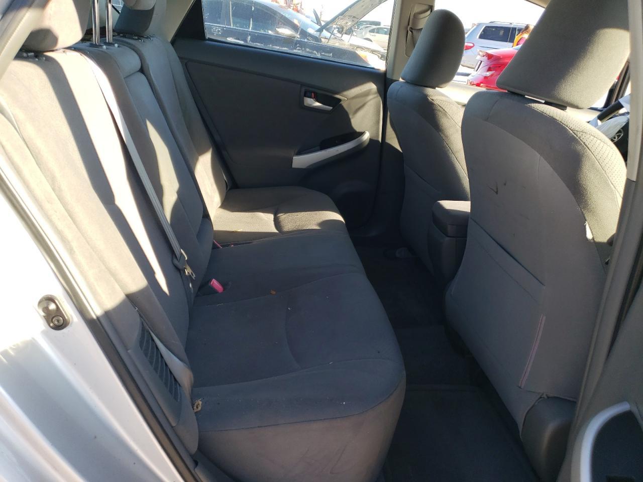 2011 TOYOTA PRIUS