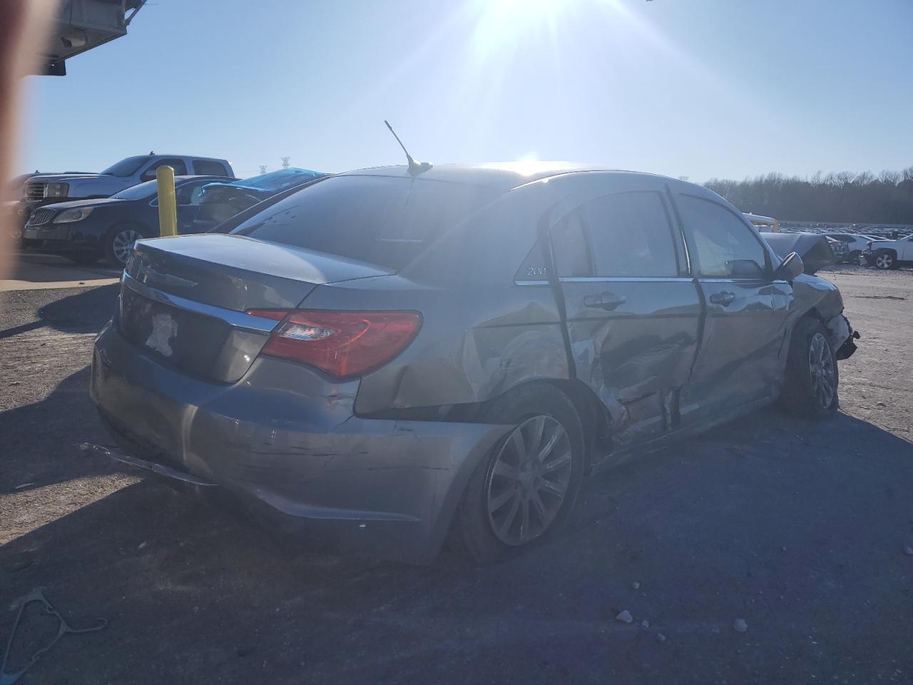 2013 CHRYSLER 200