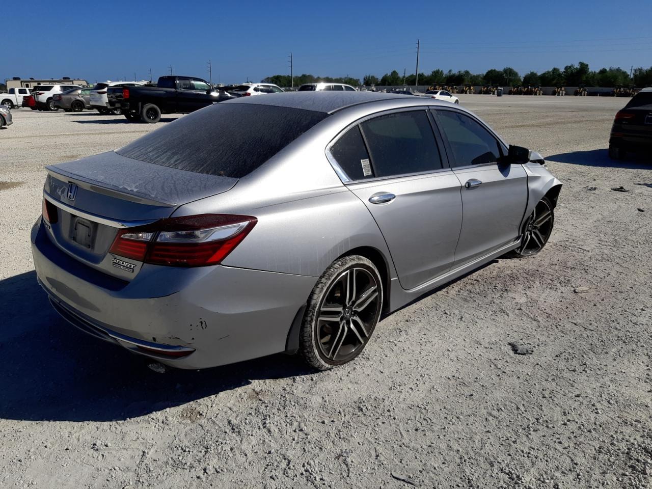 2017 HONDA ACCORD