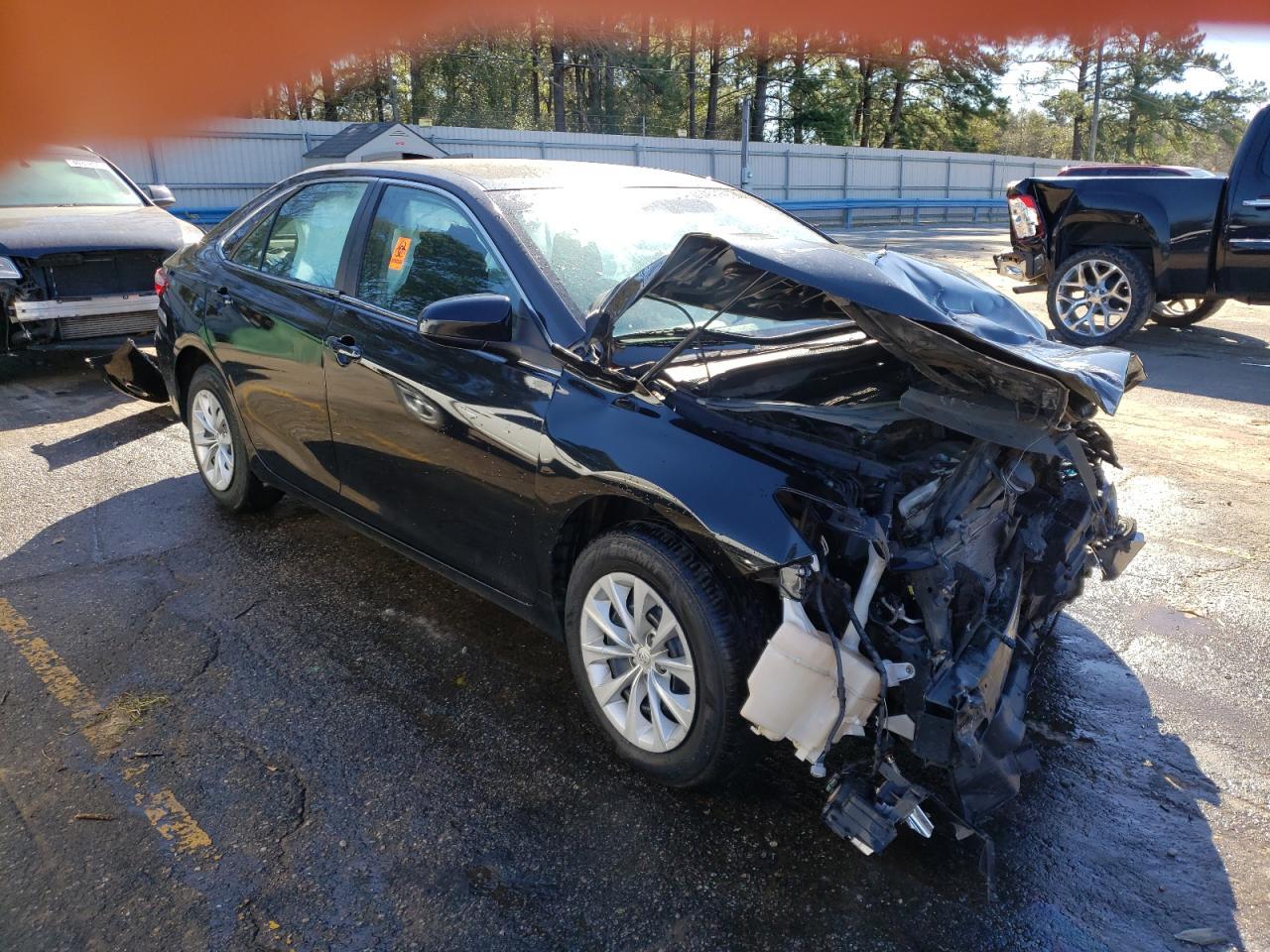 2015 TOYOTA CAMRY
