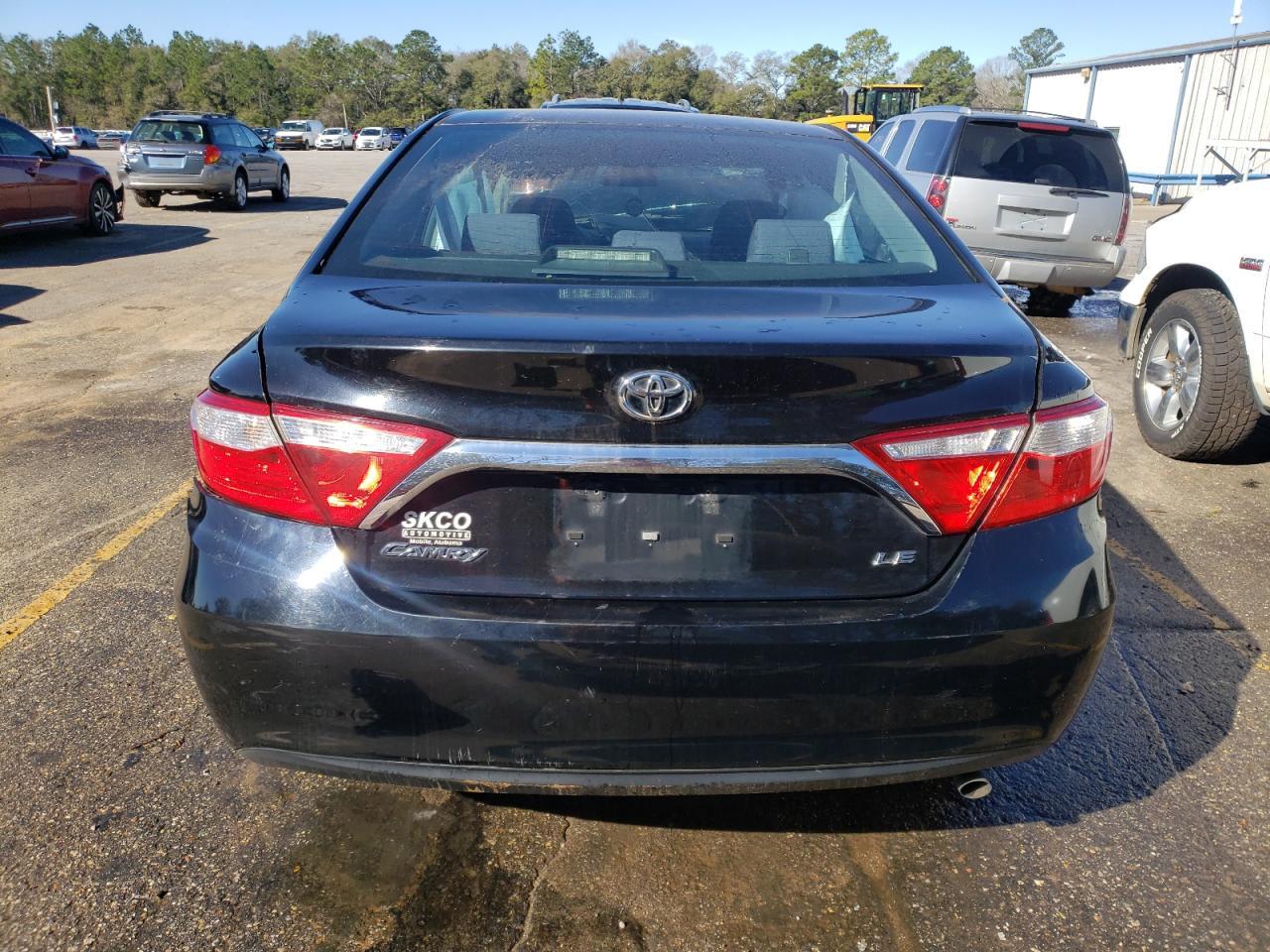 2015 TOYOTA CAMRY