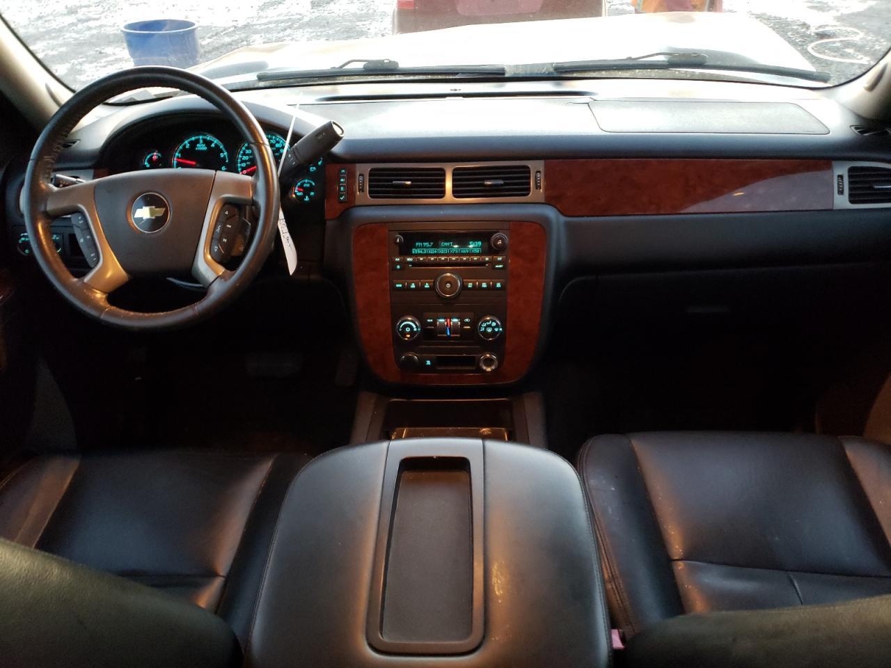 2011 CHEVROLET Tahoe