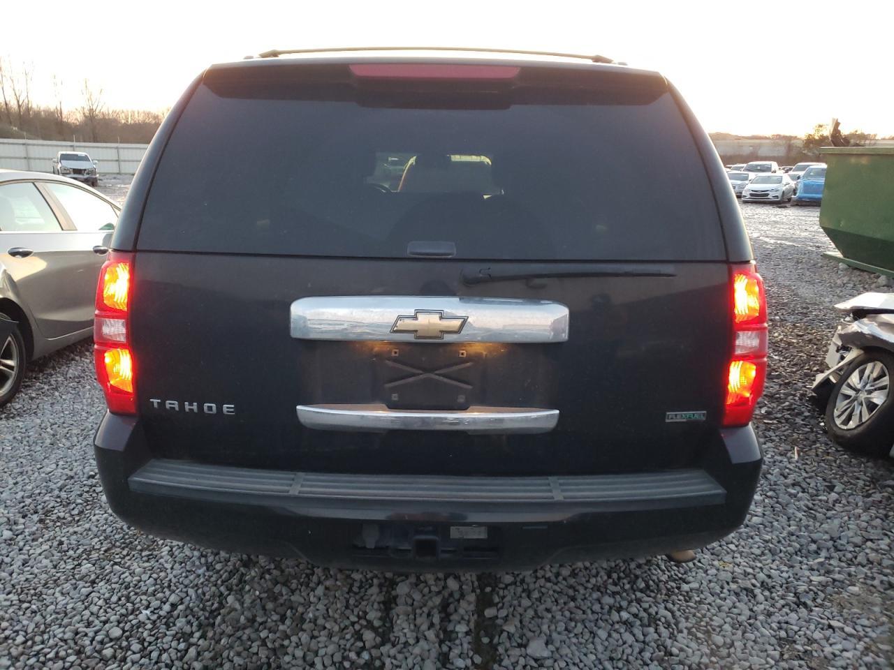 2011 CHEVROLET Tahoe