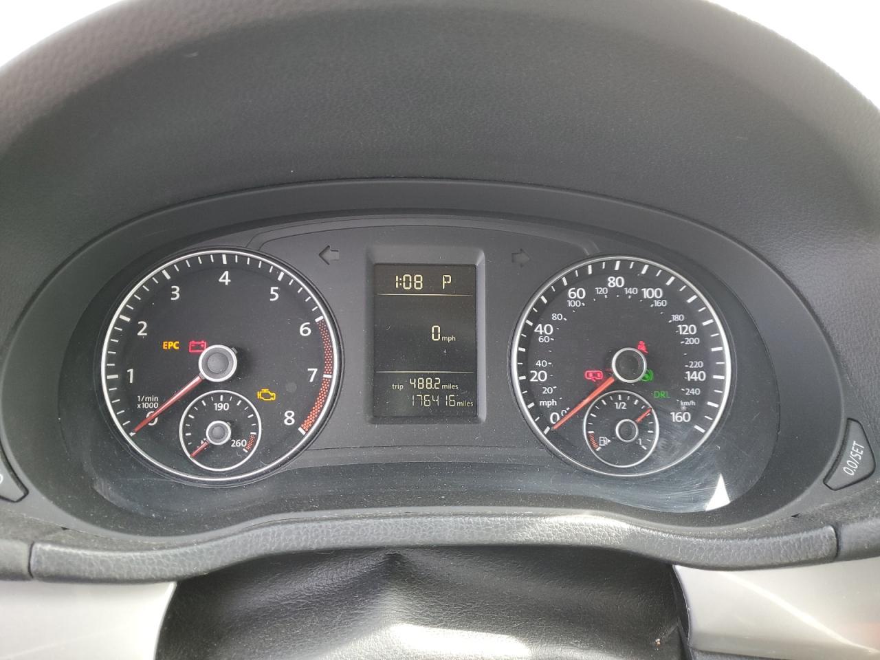 2014 VOLKSWAGEN Passat