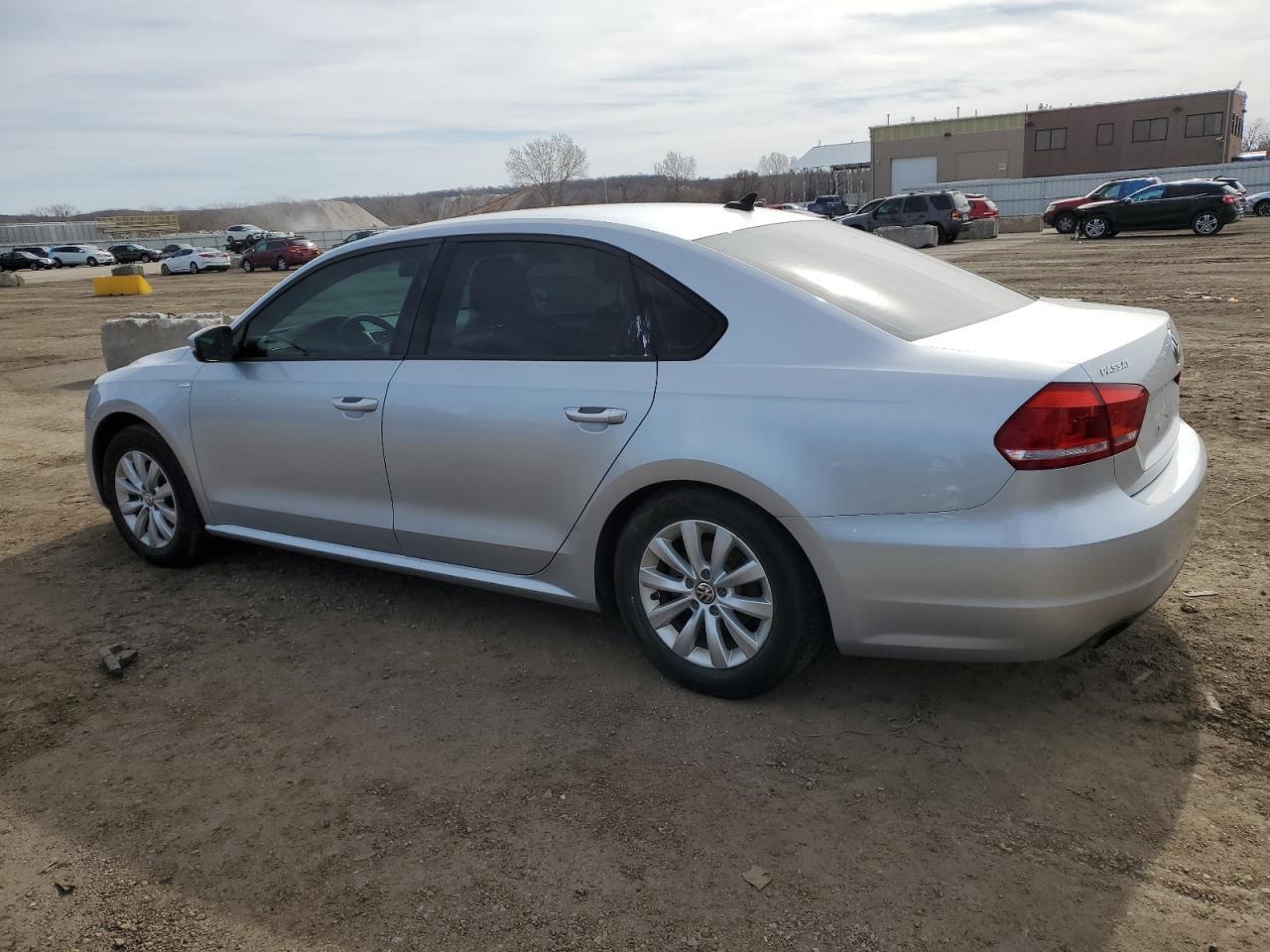 2014 VOLKSWAGEN Passat