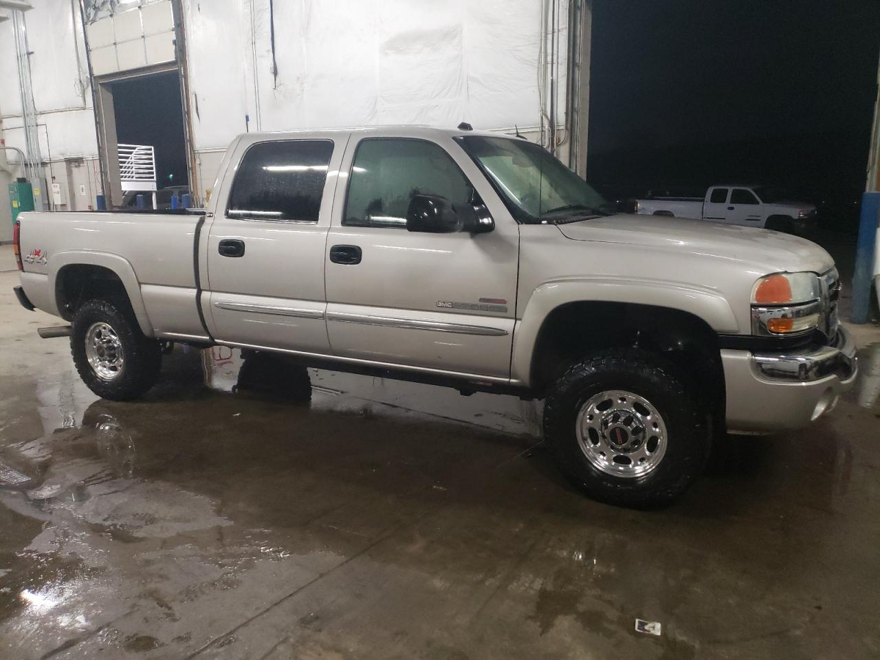 2005 GMC Sierra