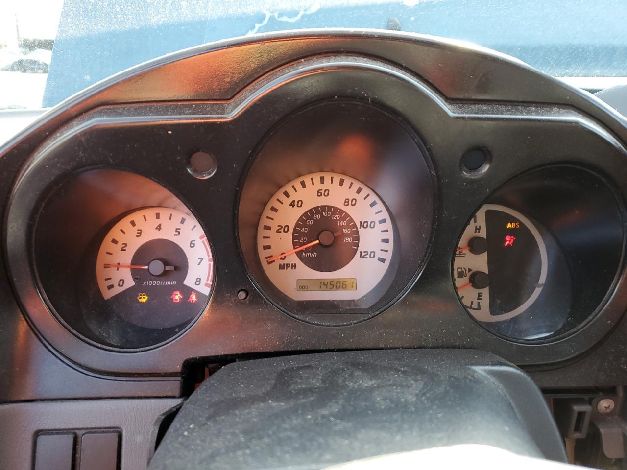 2004 NISSAN Frontier