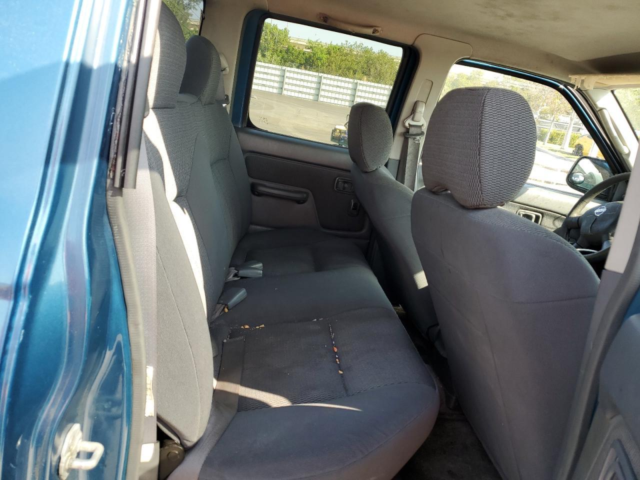 2004 NISSAN Frontier