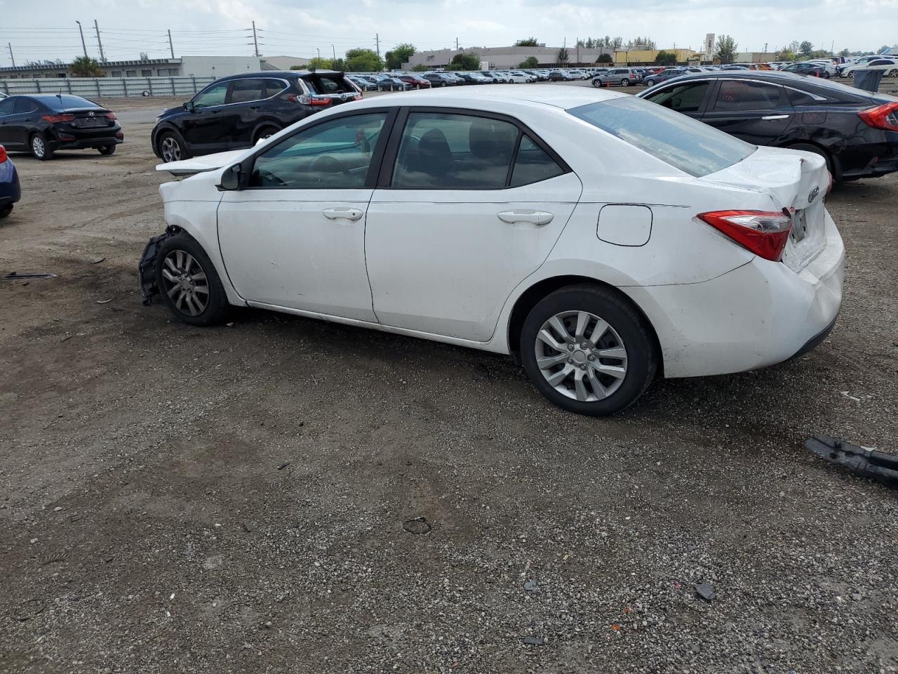 2016 TOYOTA COROLLA